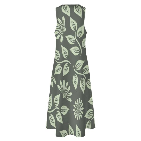 Product Title:
“It Lives In You” Botanical Maxi Dress – Miss Liz Step into the season with grace and purpose in the “It Lives In You” Botanical Maxi Dress - Image 5