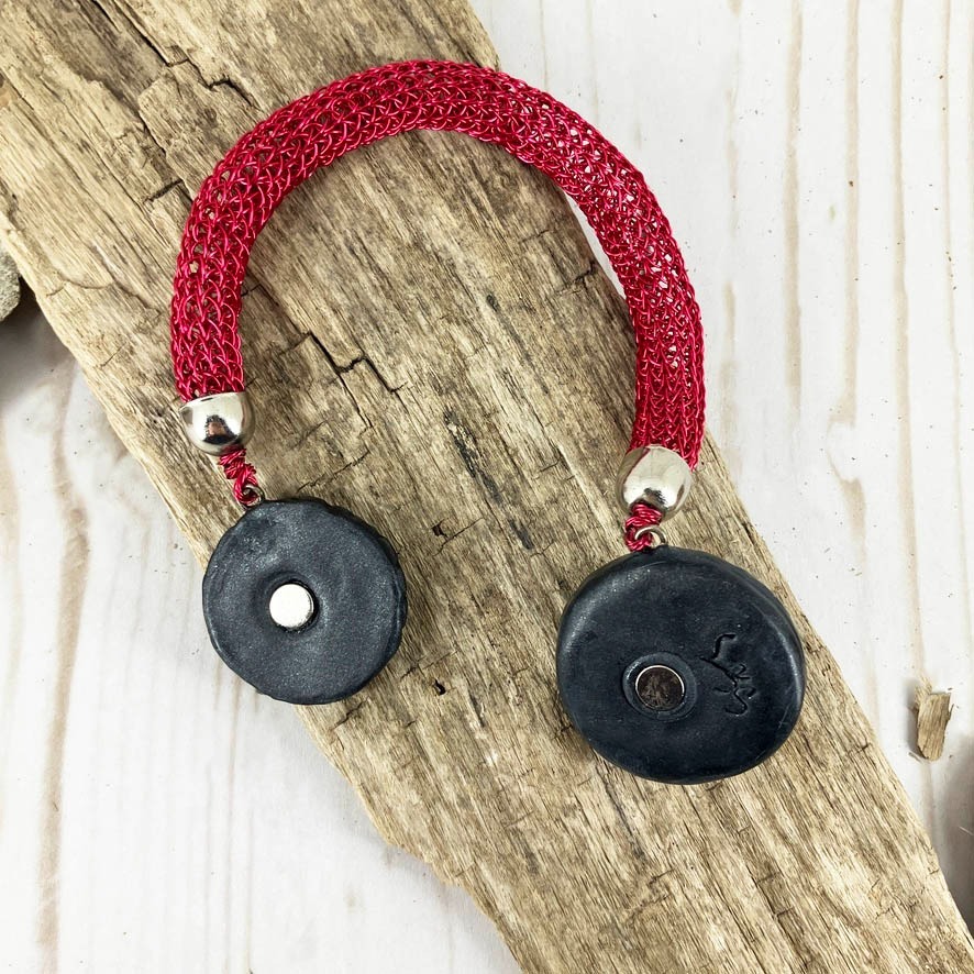 Unique Wire Magnetic Bracelet for Women